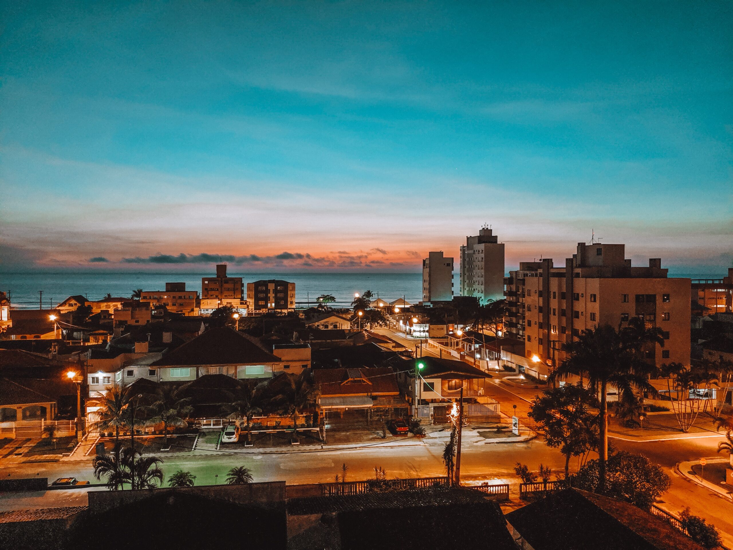 paisaje nocturno de la ciudad minas gerais en brasil